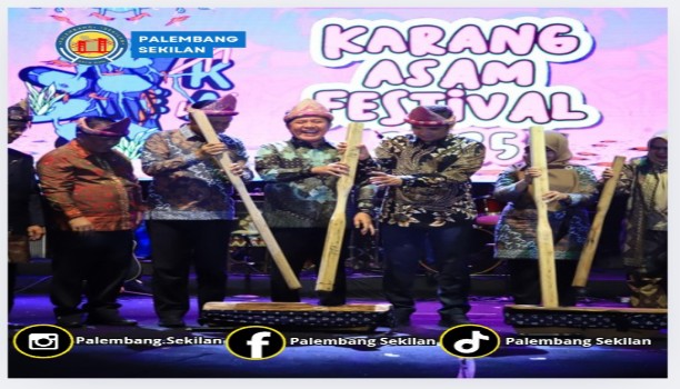 Gubernur Sumsel Herman Deru Saat Membuka Festival Karang Asem di Muara Enim. Foto : Dok. Humas Pemprov Sumsel