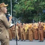 Wakil Bupati Lahat Widia Ningsih saat memimpin Apel Siaga Bencana. Foto : Ist