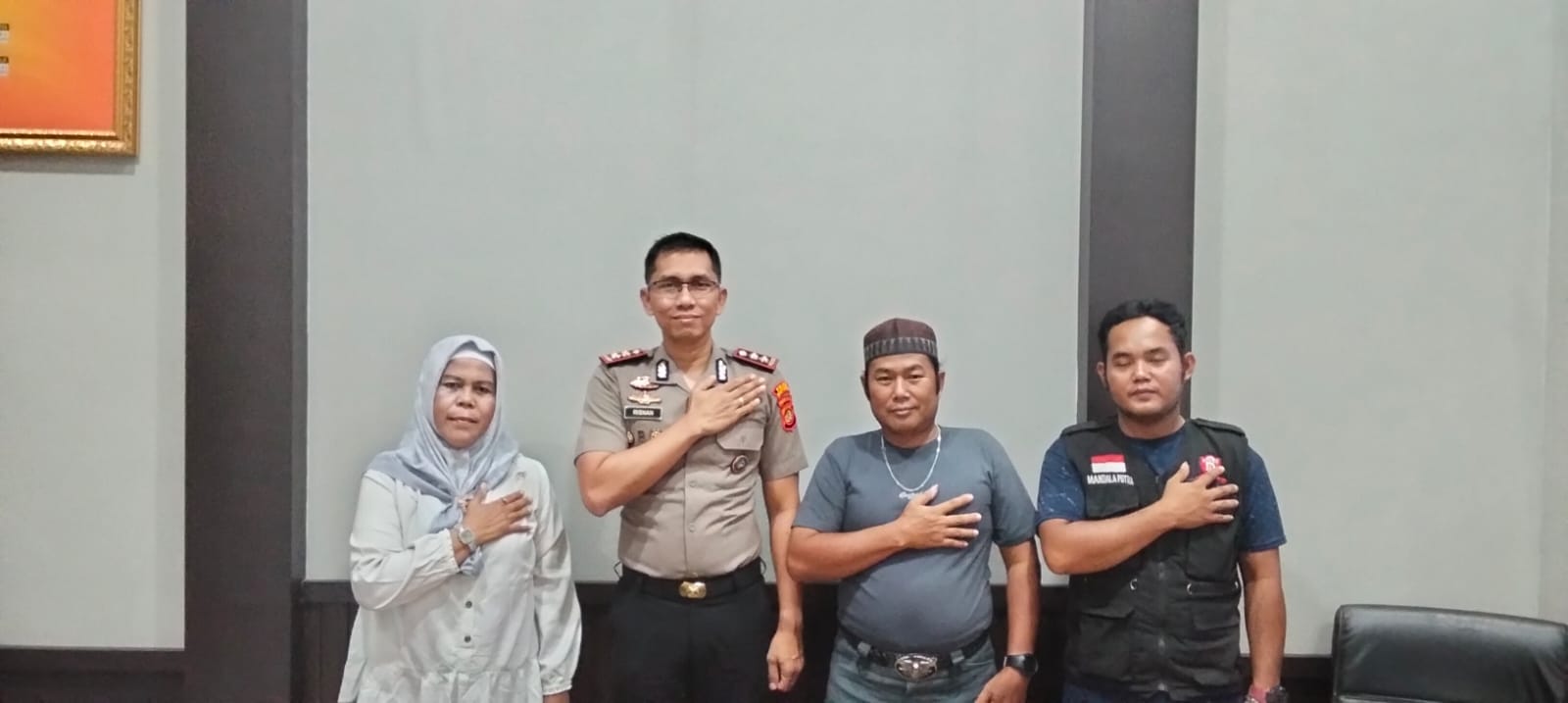 Pengurus DPC PJS Banyuasin Saat Bersilaturahmi dengan Kapolres Banyuasin AKBP Risnan Aldino. Foto : Ist