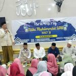 Suasana Isra Mi'raj Nabi Muhammad Saw di Masjid Jamiatul Muawanah Desa Sungai Pinang Rambutan Kab. Banyuasin. Foto : Rmd