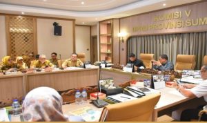 Suasana Rapat Evaluasi LKPJ RS Siti Fatimah Bersama Komisi V DPRD Sumsel. Foto : Humas/Kv