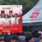 Poster HS Palembang Menampilkan Slank dan Antrean Panjang Calon Penonton. Foto : ist