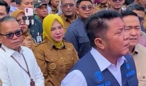 Camat SU Dua Arya Andriana saat Mendampingi Gubernur Sumsel Herman Deru dan Wali Kota Palembang Ratu Dewa di Acara RUTILAHU 2026. Foto : SU II/Nto
