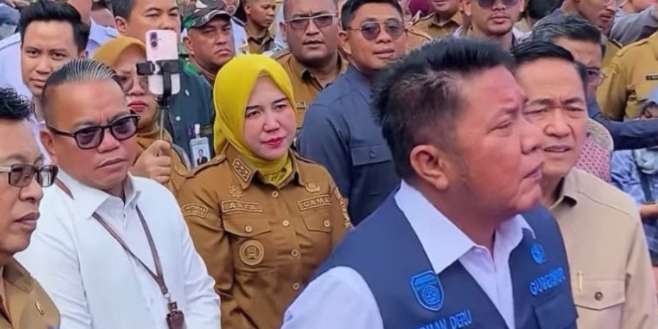 Camat SU Dua Arya Andriana saat Mendampingi Gubernur Sumsel Herman Deru dan Wali Kota Palembang Ratu Dewa di Acara RUTILAHU 2026. Foto : SU II/Nto