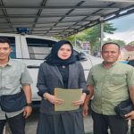 adv indahpermatasari, SH saat dampingi Klien ke Polda Sumsel. Foto : Ist