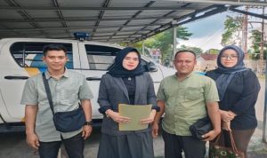 adv indahpermatasari, SH saat dampingi Klien ke Polda Sumsel. Foto : Ist