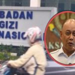 Kepala Badan Gizi Nasional (BGN) Dadan Hindayana dan Plang BGN. Foto : Nto/palembangsekilan