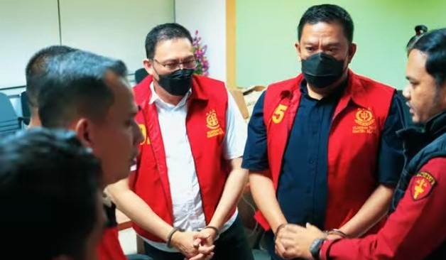 IT Wakil Bupati Pali saat tiba di Kejati Sumsel. Foto : Nto/red