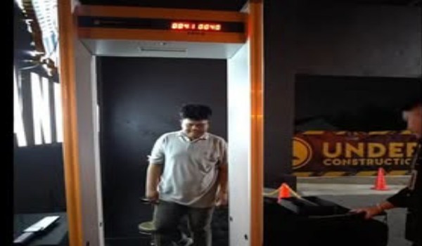 Alat X-Ray yang terpasang di Tempat Hiburan Malam (THM) Panhead. Foto : Ist