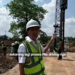 Walikota Palembang Ratu Dewa Saat Mengecek Langsung Pemasangan Tiang Pertama Jembatan Besi Alang-alang Lebar. Foto : IG Ratudewa/red