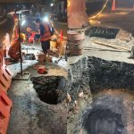 Respon PDAM Tirta Musi langsung memperbaiki Pipa Bocor di depan RSMH Palembang di Jalan Jenderal Sudirman. Foto : ist